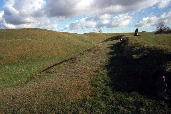 Avebury henge, 7 February 1999