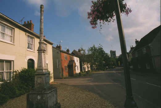 Omphalos on main street, Fordingbridge, 12 July 1999